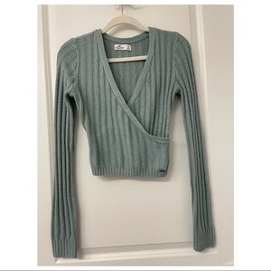 Hollister sweater